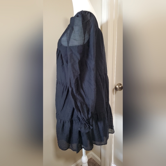 Like New Trapeze Dress Black - Picture 3 of 11